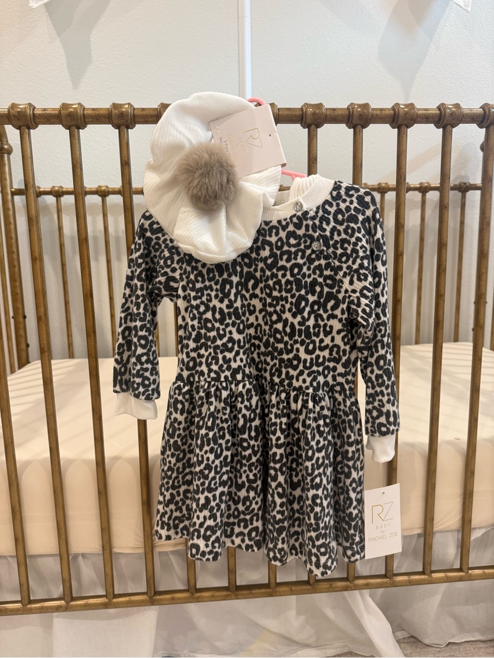 Rachel Zoe Black & White Leopard Print Long-Sleeve Dress with Hat